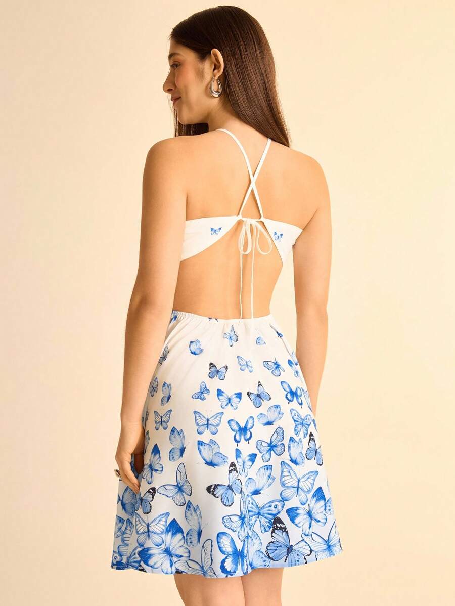 CAJUNI Vestido Longo Boêmio Azul Degradê com Estampa de Borboleta, Decote em Halter, Cordão na Cintura, Aberto, Modelo A, para Praia e Verão