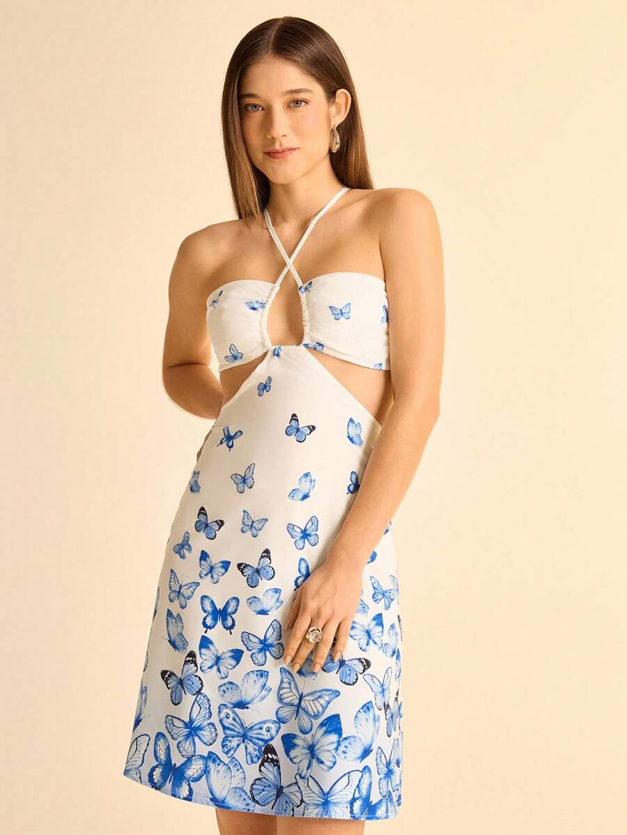 CAJUNI Vestido Longo Boêmio Azul Degradê com Estampa de Borboleta, Decote em Halter, Cordão na Cintura, Aberto, Modelo A, para Praia e Verão